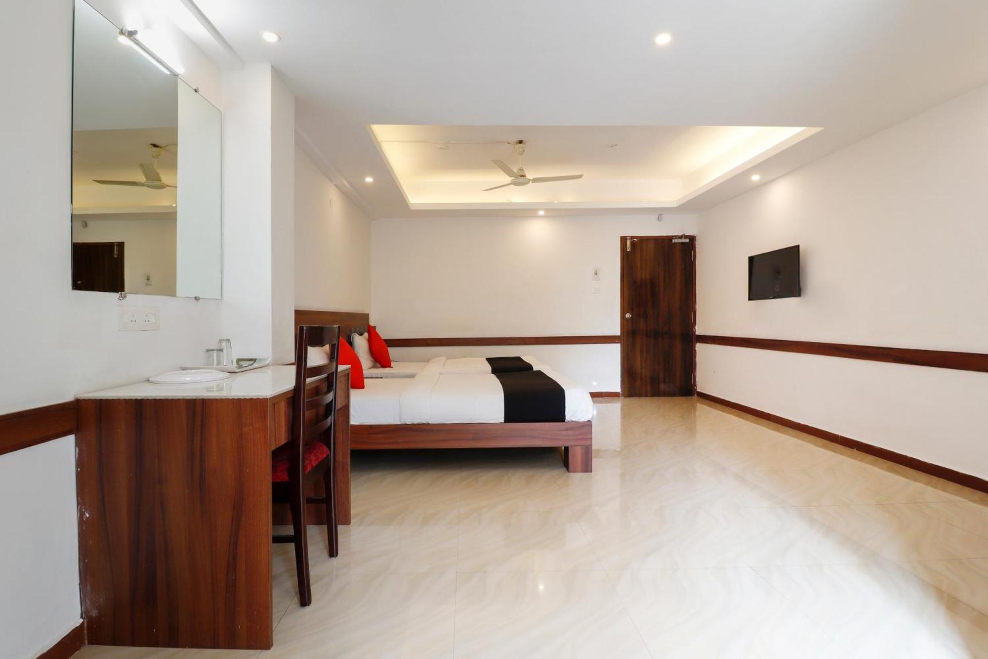 Capital O Sai Arya Residency Hotell Mangalore Exteriör bild