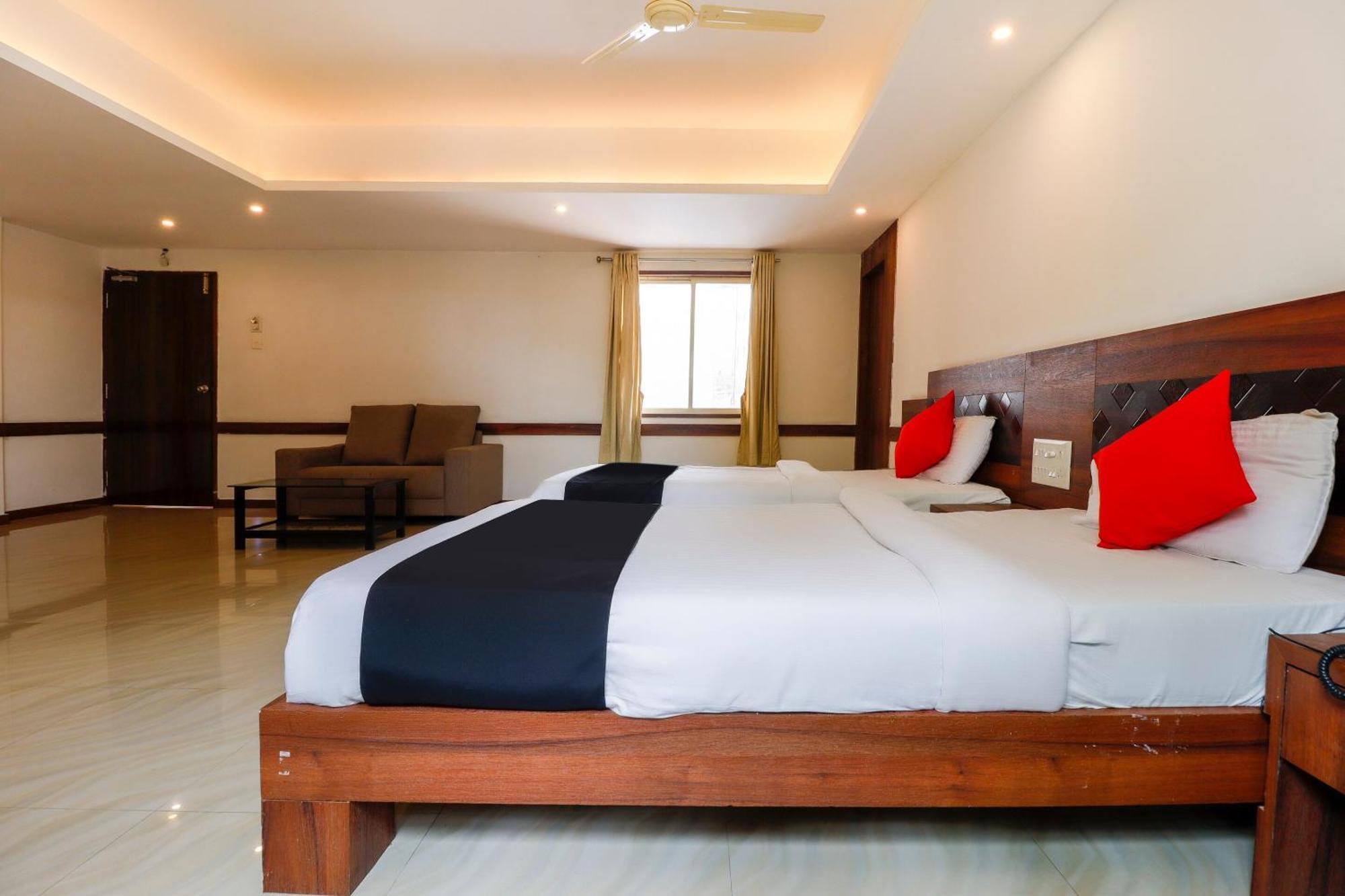 Capital O Sai Arya Residency Hotell Mangalore Exteriör bild